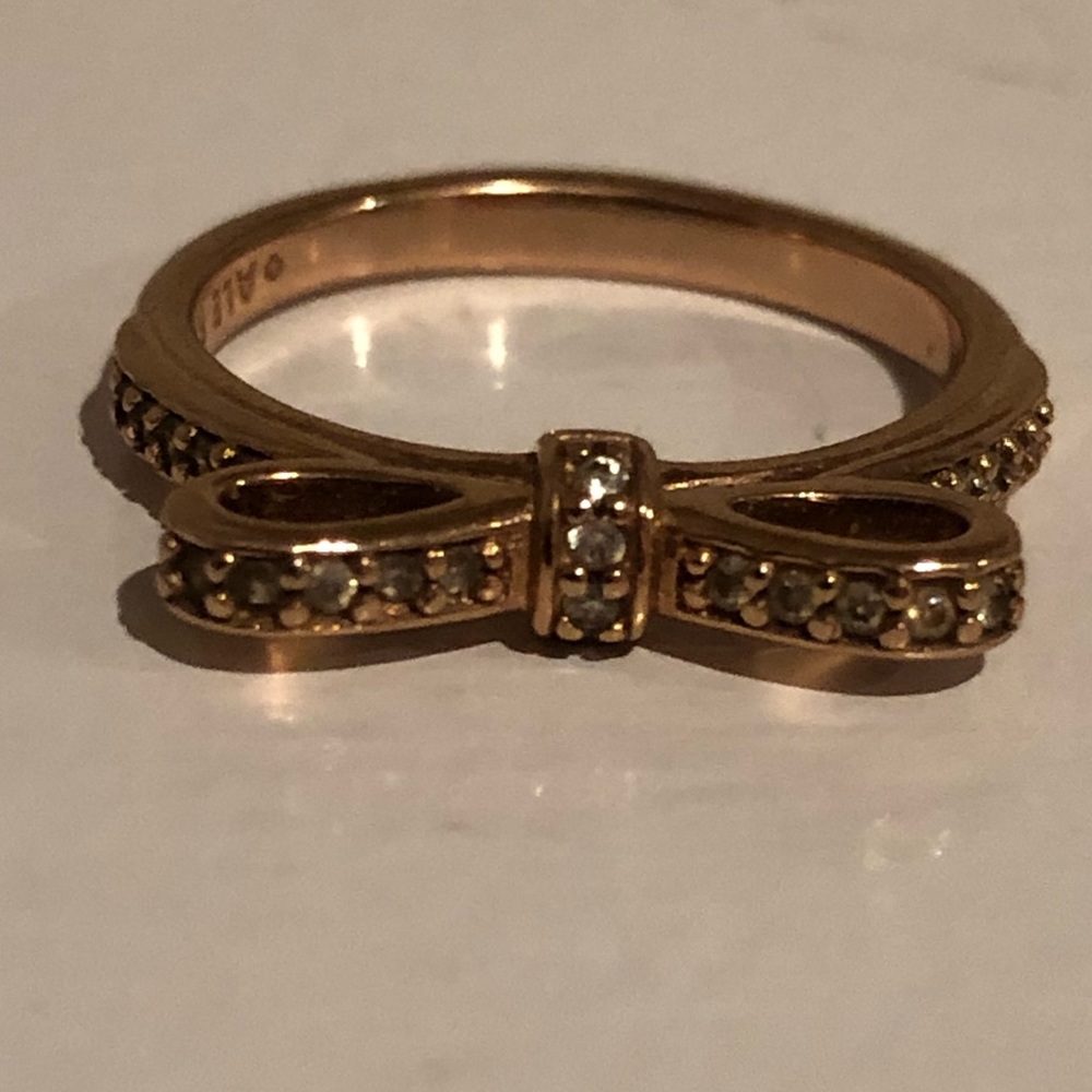 Pandora Rose Gold Bow Ring 4.5